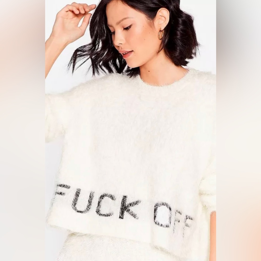 NWOT - Nasty Gal Get The Message Fluffy Lounge Top | Large